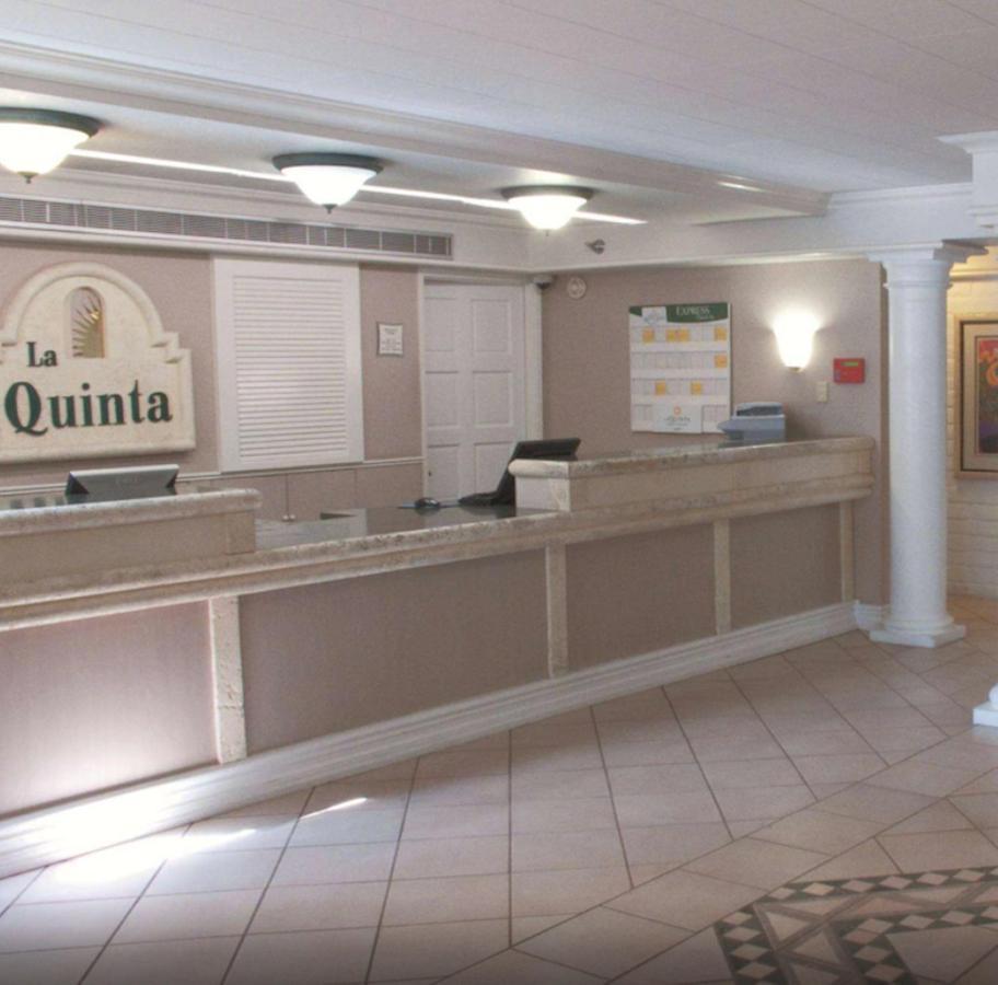 La Quinta Inn By Wyndham Bakersfield South Exteriör bild