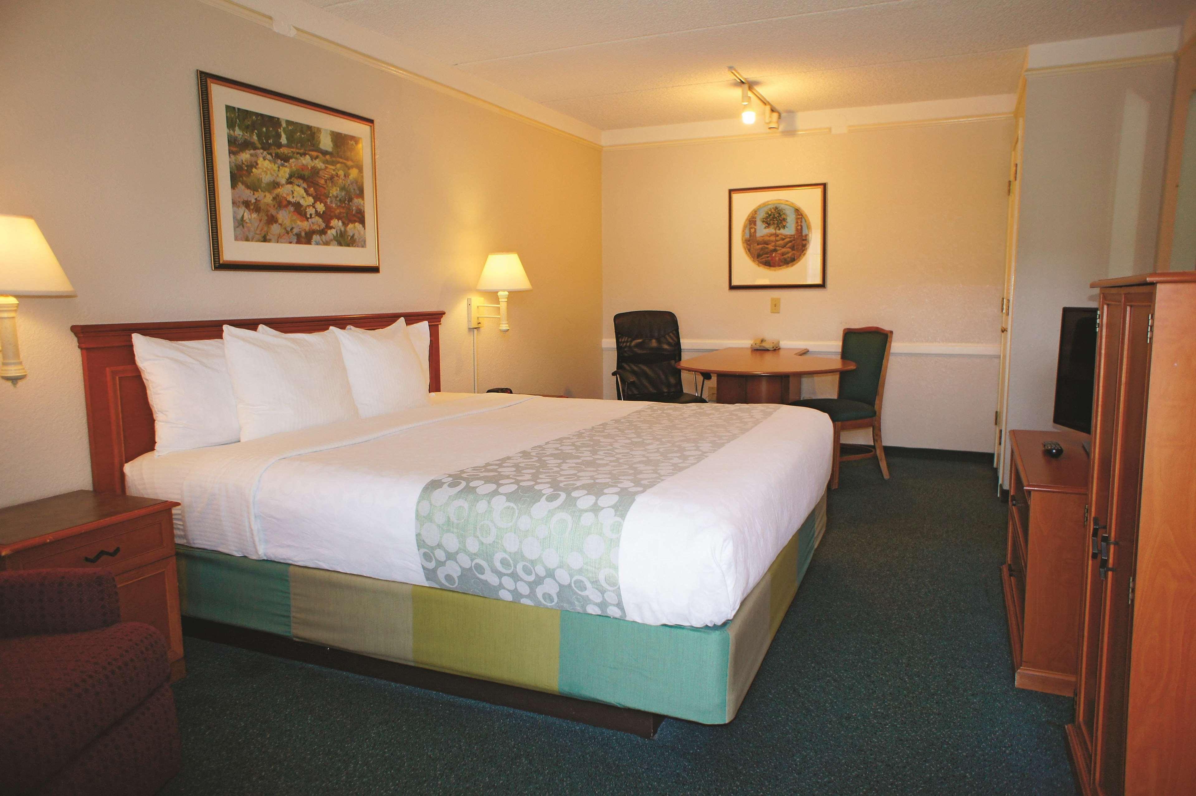 La Quinta Inn By Wyndham Bakersfield South Exteriör bild