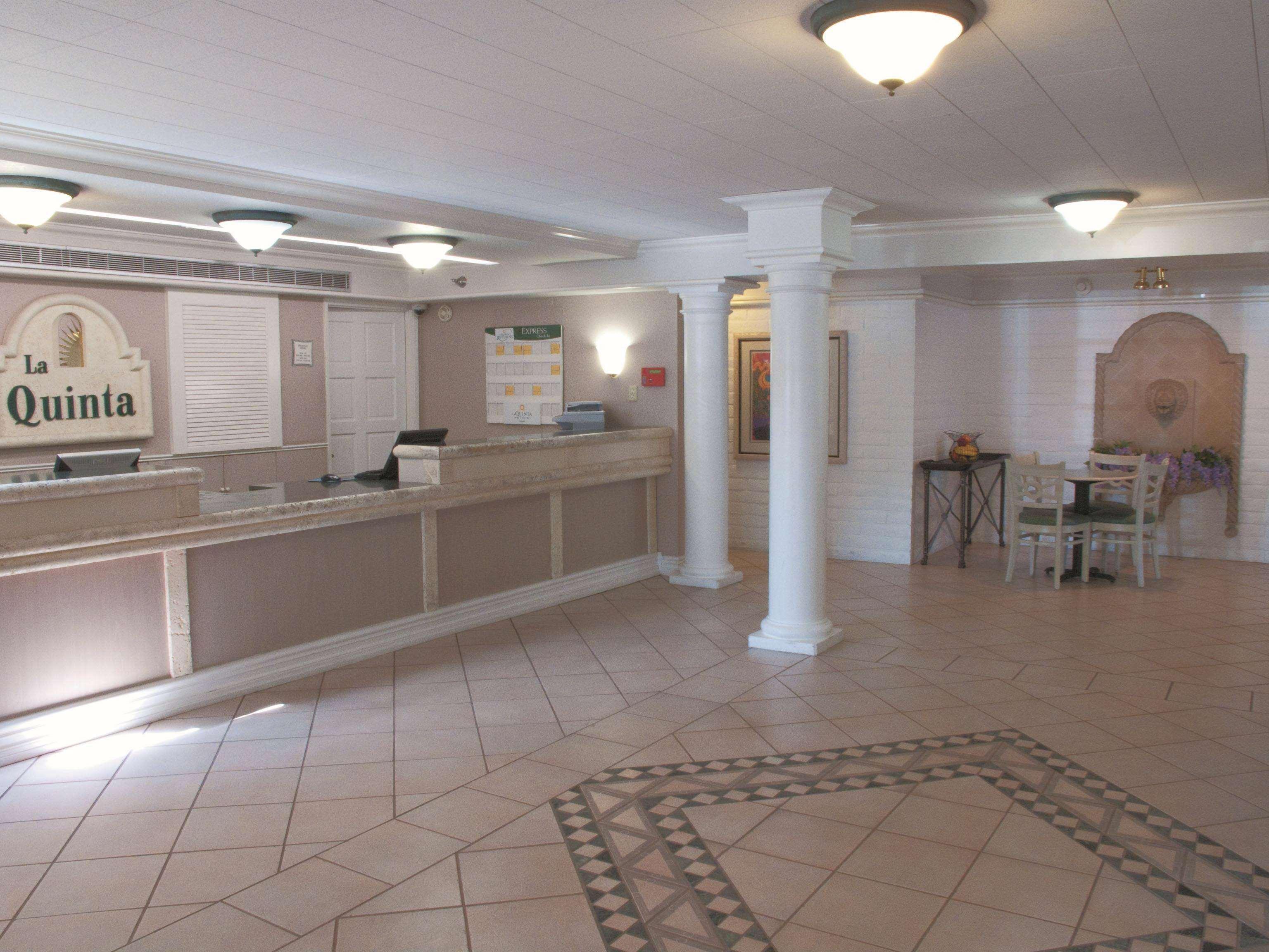 La Quinta Inn By Wyndham Bakersfield South Exteriör bild
